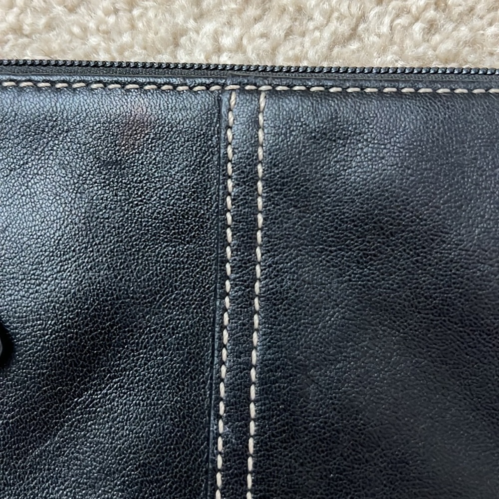 Coach Black Leather Wristlet with Contrast Stitching - Picture 3 of 10
